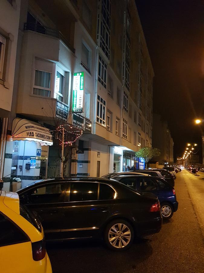 Hostal Ponte Dos Santos Ribadeo Luaran gambar